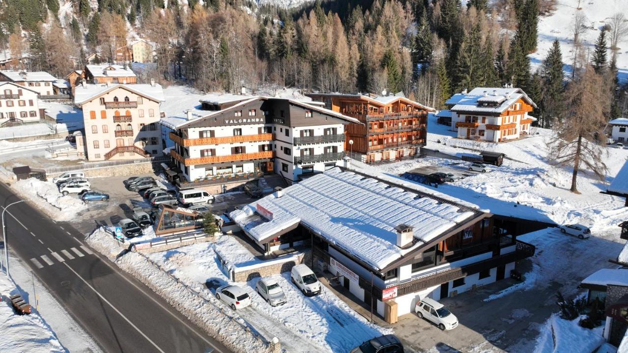 Hotel Valgranda Wellness & Spa ヴァル・ディ・ゾルド エクステリア 写真